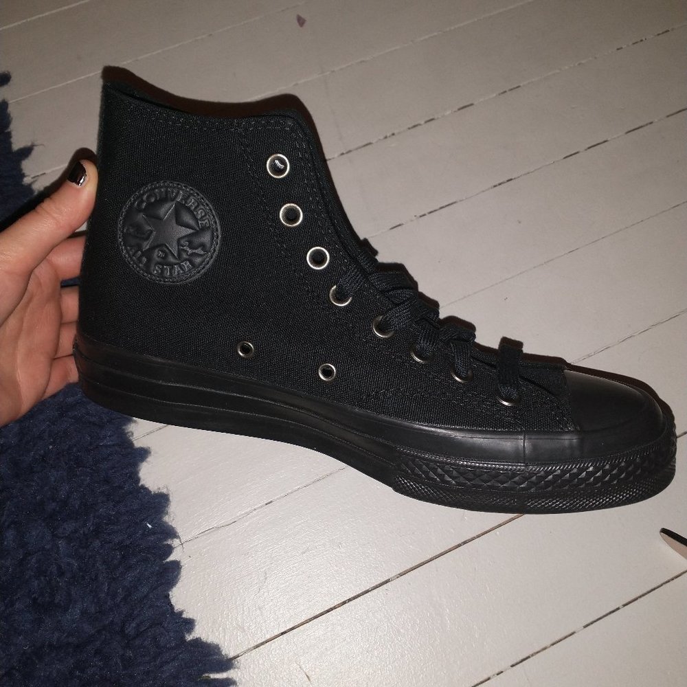 Converse Color Vintage Canvas Chuck in color Black/ Almost Black/ Black